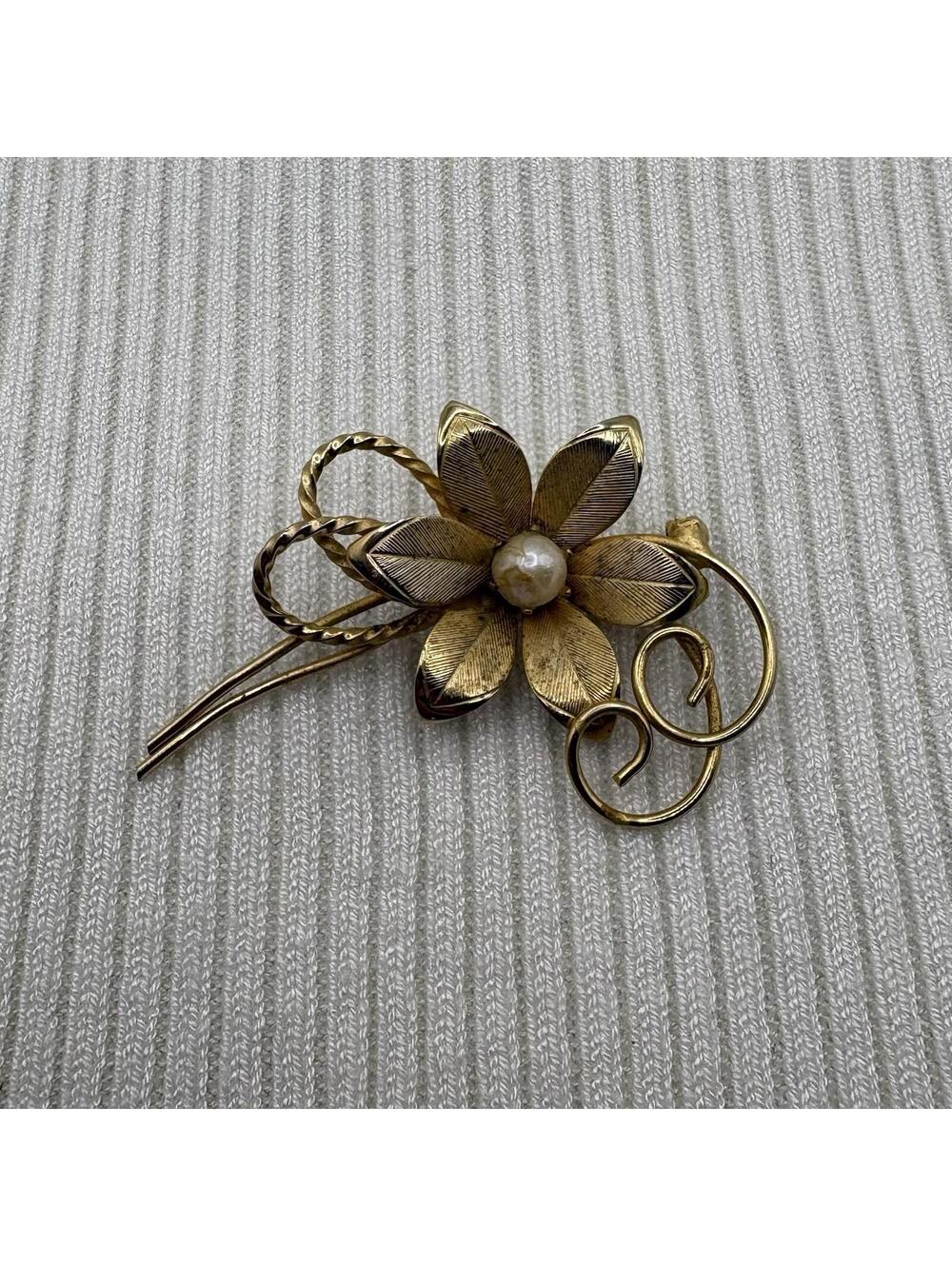 Vintage Gold Tone Flower Brooch Faux Pearl Floral Pin Mid Century